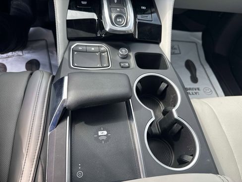Used 2022 Acura MDX SH-AWD w/ Advance Package image 29