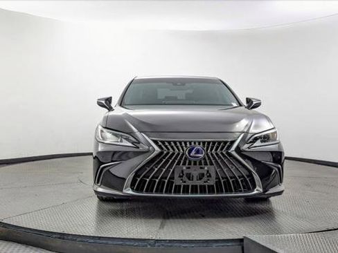 Used 2023 Lexus ES 300h w/ Premium Package FWD image 12