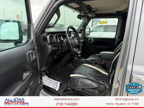 Used 2019 Jeep Wrangler Unlimited Sport S AWD/4WD image 14