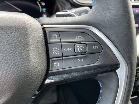 Used 2022 Jeep Grand Cherokee Trailhawk image 14