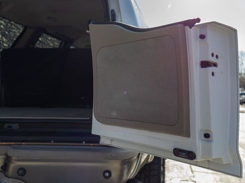 Used 2005 Ford Excursion Eddie Bauer image 31