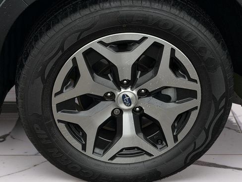 Used 2022 Subaru Forester Premium image 6