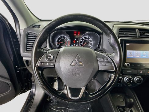 Used 2022 Mitsubishi Outlander Sport SE FWD image 13