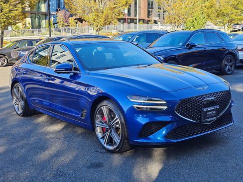 Used 2025 Genesis G70 3.3T Advanced w/ Sport Prestige Package image 3