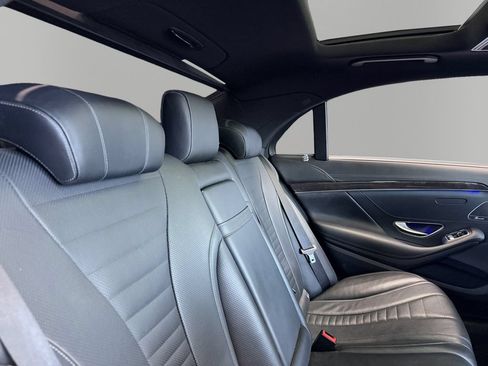 Used 2015 Mercedes-Benz S 550 Sedan image 28
