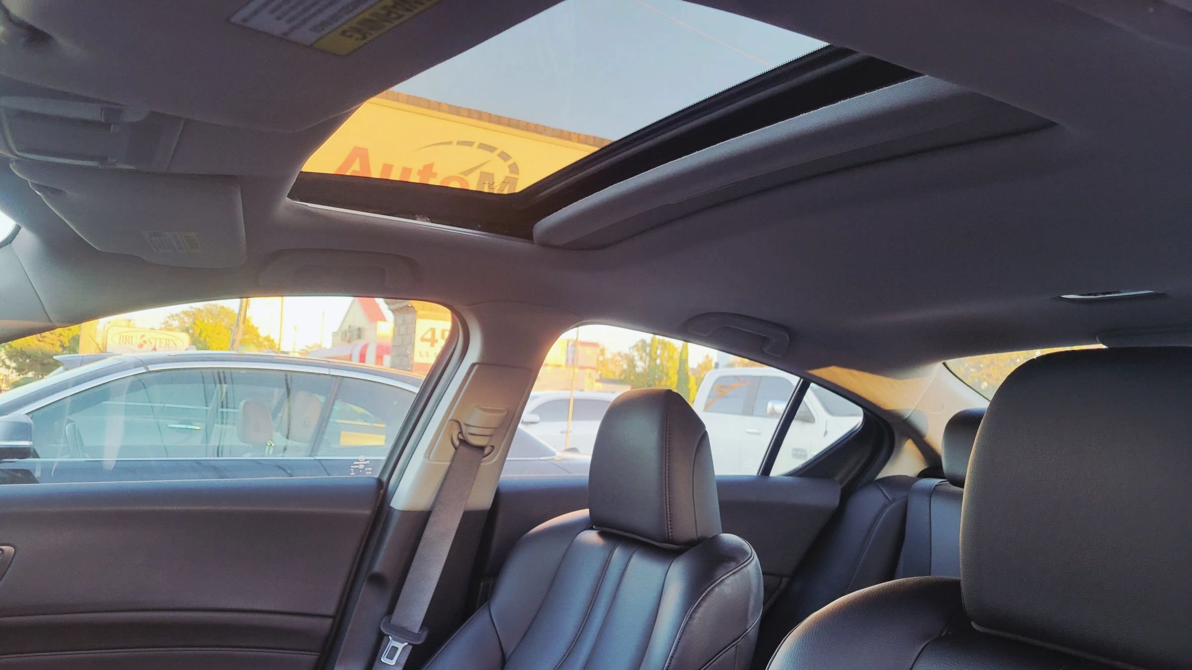 Used 2019 Acura ILX FWD image 12