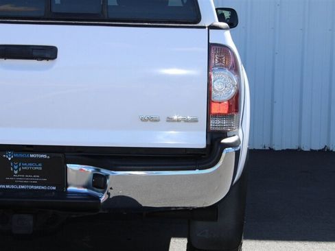 Used 2010 Toyota Tacoma 4x4 Double Cab image 7