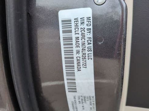 Used 2020 Chrysler Pacifica Limited w/ Advanced Safetytec Group FWD image 37