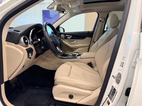 Used 2017 Mercedes-Benz GLC 300 image 17