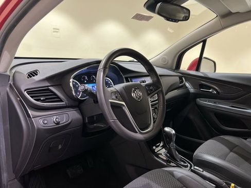 Used 2020 Buick Encore Preferred FWD image 9
