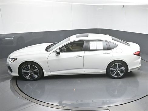 Used 2024 Acura TLX w/ Technology Package image 43