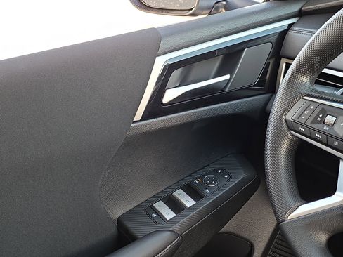 New 2026 Mitsubishi Outlander ES FWD image 25