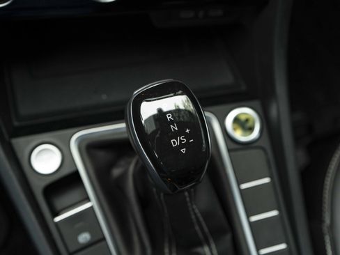 Used 2023 Volkswagen Jetta SEL image 29