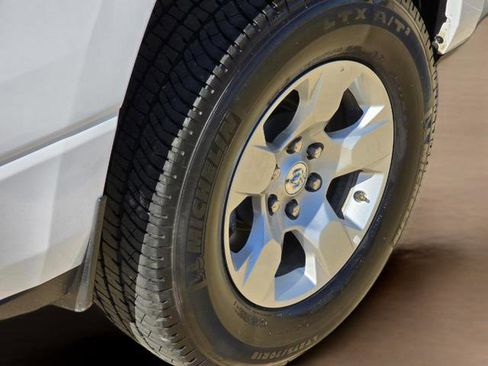 Used 2023 RAM 1500 Big Horn AWD/4WD image 29
