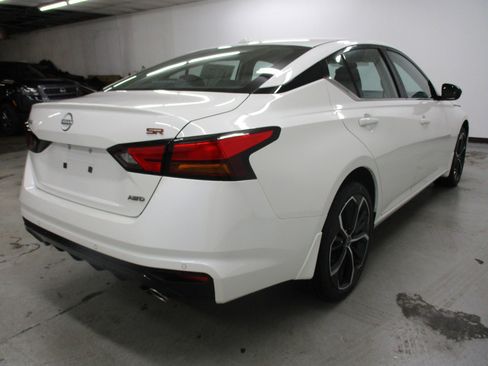 New 2025 Nissan Altima 2.5 SR image 5