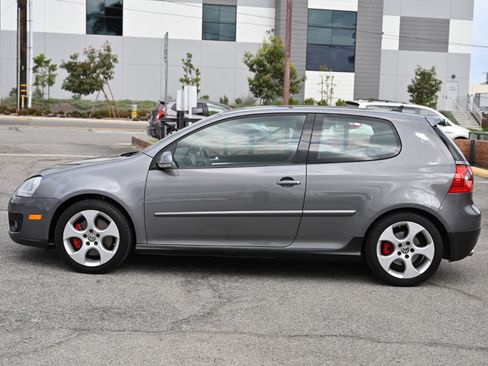 Used 2009 Volkswagen GTI 2-Door image 3