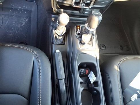 New 2026 Jeep Gladiator Sport image 14