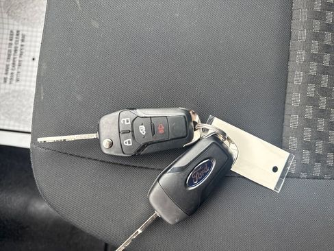 Used 2024 Ford Transit 250 Low Roof w/ Exterior Upgrade Package image 41