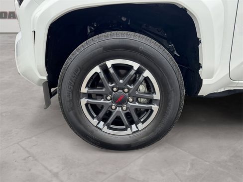 Used 2024 Toyota Tacoma TRD Sport image 14