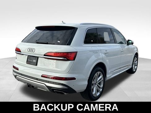 Certified 2025 Audi Q7 2.0T Premium w/ Convenience Package image 5
