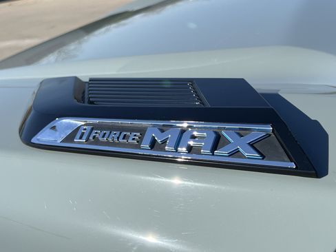 Used 2024 Toyota Tundra Limited image 15