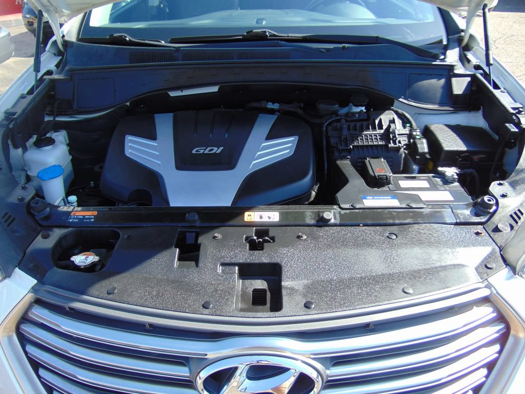 Used 2017 Hyundai Santa Fe Limited AWD/4WD image 34