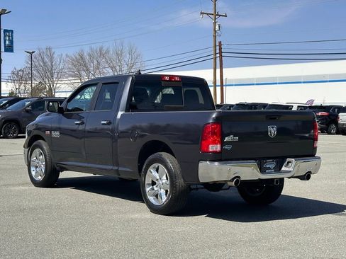 Used 2017 RAM 1500 Big Horn RWD image 3