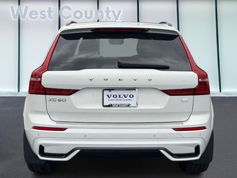 Certified 2023 Volvo XC60 T8 Ultimate w/ Climate Package AWD/4WD image 6