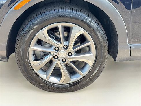 Used 2020 Buick Encore GX Essence w/ Experience Buick Package AWD/4WD image 31