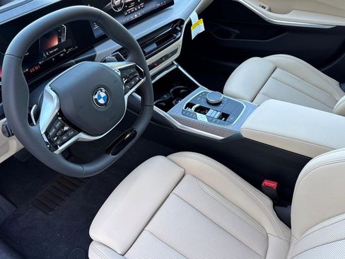 Used 2026 BMW 330i Sedan w/ Premium Package RWD image 4