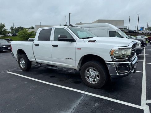 Used 2020 RAM 2500 Tradesman w/ Chrome Appearance Group AWD/4WD image 2