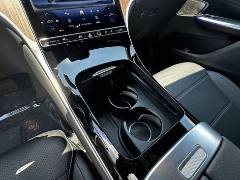 Certified 2026 Mercedes-Benz GLC 300 image 32