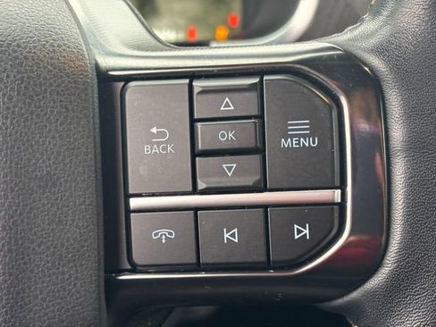 Used 2023 Ford F150 Platinum image 18