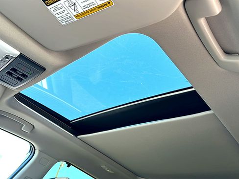 New 2026 Nissan Rogue Platinum AWD/4WD image 13