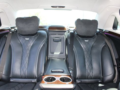 Used 2016 Mercedes-Benz Maybach S 600 image 17