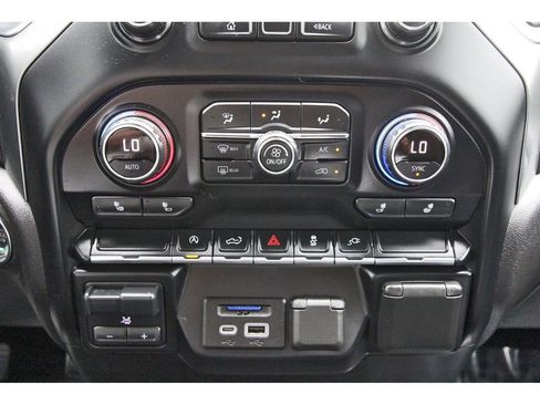 Used 2020 Chevrolet Silverado 1500 LT w/ Texas Edition RWD image 28