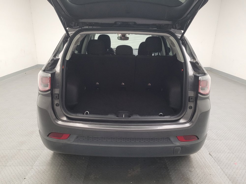 Used 2018 Jeep Compass Sport FWD image 29