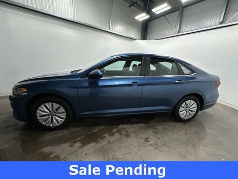 Used 2019 Volkswagen Jetta S image 2