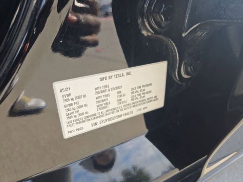 Used 2021 Tesla Model Y Performance image 31