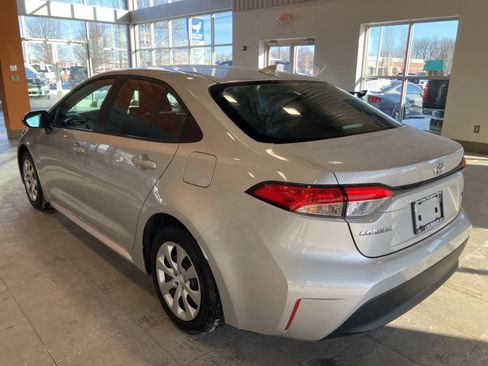 Used 2025 Toyota Corolla LE image 7