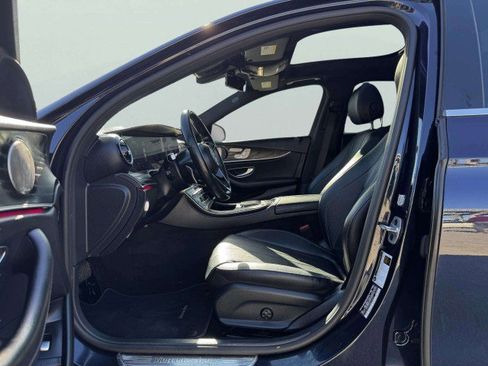 Used 2022 Mercedes-Benz E 350 4MATIC Sedan image 16