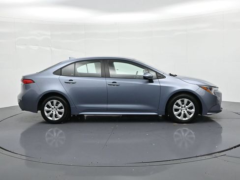 Used 2024 Toyota Corolla LE FWD image 5