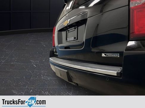 Used 2017 Chevrolet Suburban Premier image 39