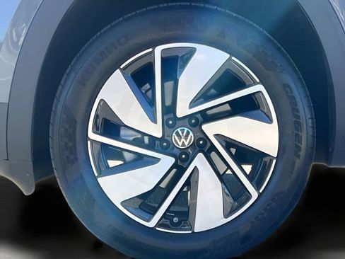 Certified 2025 Volkswagen Atlas SEL image 10