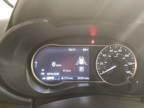 Used 2025 Nissan Versa SV FWD image 23