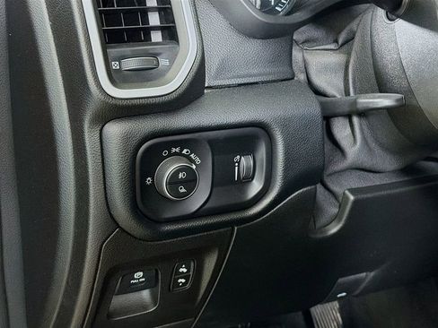 Used 2021 RAM 1500 Lone Star image 12