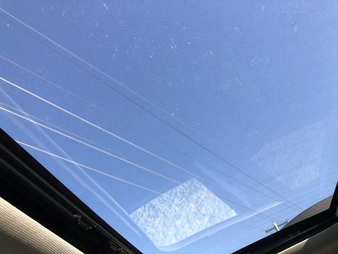 Used 2023 GMC Acadia SLE w/ Driver Convenience Package image 25