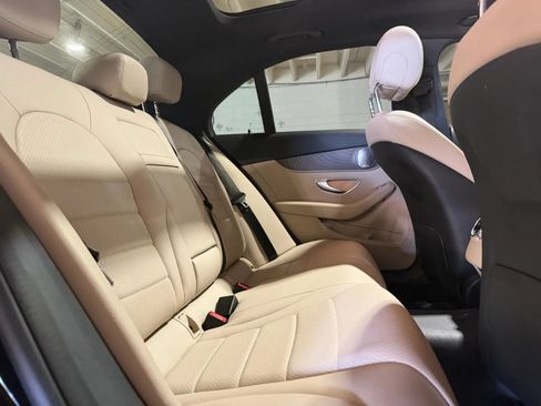 Used 2018 Mercedes-Benz C 300 4MATIC Sedan image 11