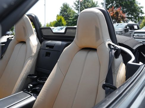 Used 2016 MAZDA MX-5 Miata Grand Touring RWD image 28