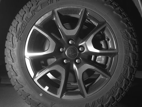 Used 2025 Jeep Compass Trailhawk image 13